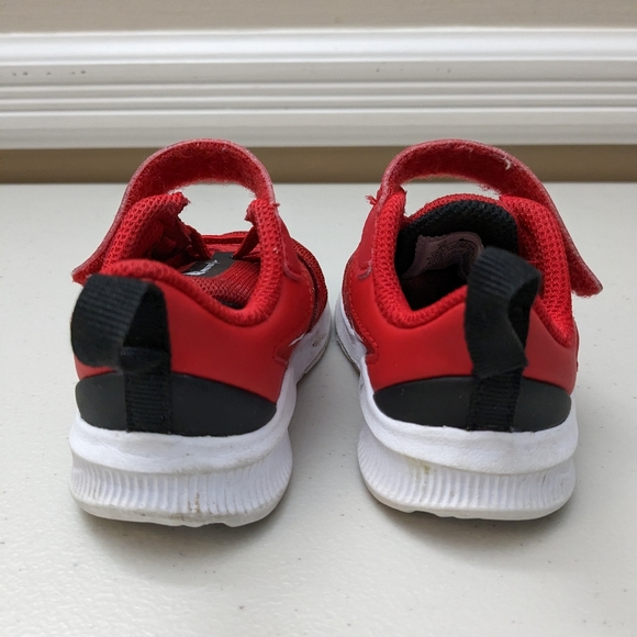 Little Boys fire engine red Nike hook & loop (Velcro)sneakers. SZ 4C.DOWNSHIFTER - Picture 4 of 10